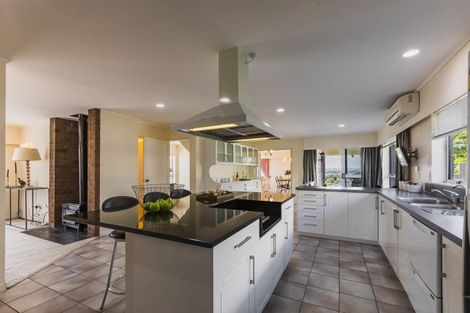 Photo of property in 81 Churchill Drive, Taradale, Napier, 4112