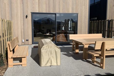 Photo of property in Northlake, 14 Glenavon Green, Wanaka, 9305