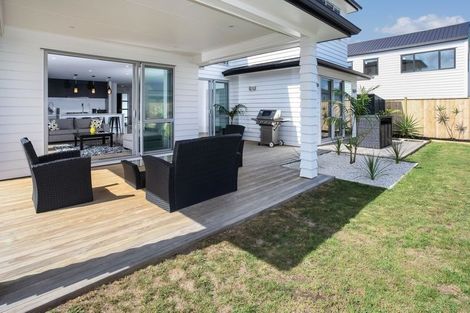 Photo of property in 293 Harbourside Drive, Karaka, Papakura, 2113