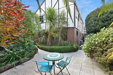 Photo of property in 51a Strowan Road, Strowan, Christchurch, 8052