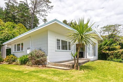 Photo of property in 9 Adams Road, Thornton Bay, Thames, 3575