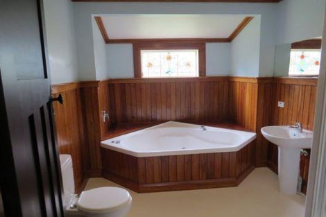 Photo of property in 221a Tukapa Street, Westown, New Plymouth, 4310