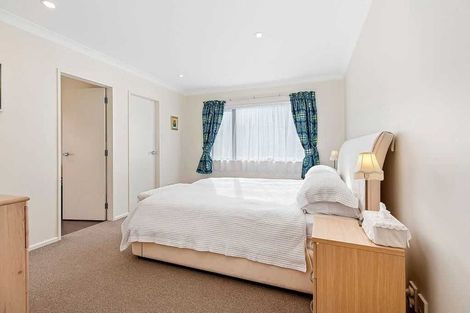 Photo of property in 72 Staithes Drive North, Whitby, Porirua, 5024