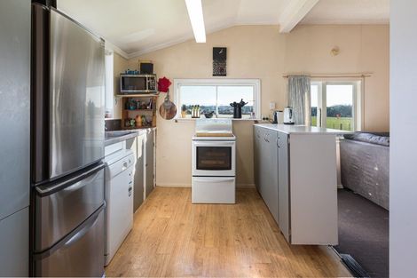 Photo of property in 60 Svenson Road, Waipukurau, 4200