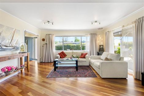 Photo of property in 4 Hatton Road, Orewa, 0931