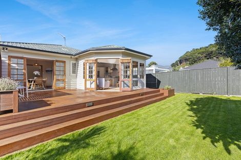 Photo of property in 58 Inglis Street, Seatoun, Wellington, 6022
