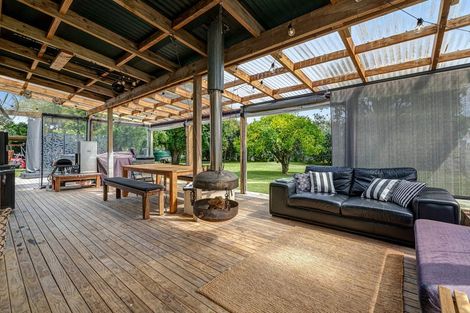 Photo of property in 2744 Kaipara Coast Highway, Glorit, Warkworth, 0984