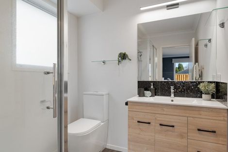 Photo of property in 55 Athenree Road, Athenree, Katikati, 3177