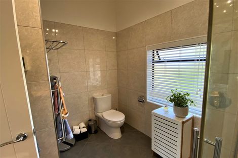 Photo of property in 5 Godwit Place, Waiuku, 2123