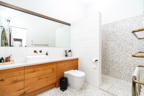 Photo of property in 14 Lochiel Road, Khandallah, Wellington, 6035