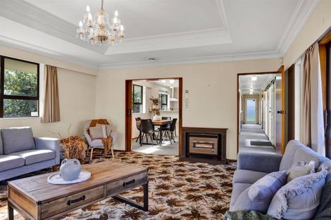 Photo of property in 240 Waihi Road, Hawera, 4610