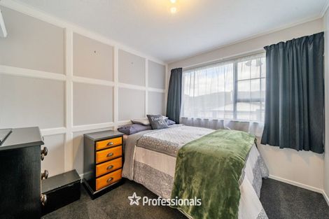 Photo of property in 33 Fenchurch Grove, Stokes Valley, Lower Hutt, 5019