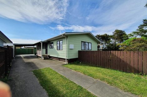 Photo of property in 42 Atherfold Crescent, Greenmeadows, Napier, 4112