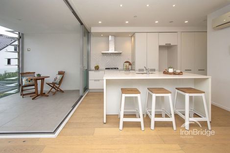 Photo of property in 2/22 Esplanade, Sumner, Christchurch, 8081