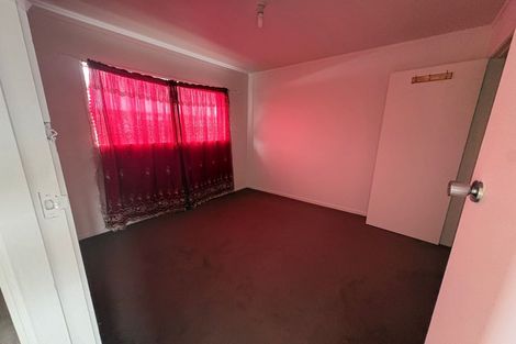 Photo of property in 2/54 Kenderdine Road, Papatoetoe, Auckland, 2025