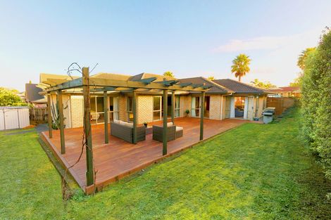 Photo of property in 10 Parkhaven Drive, Rosehill, Papakura, 2113