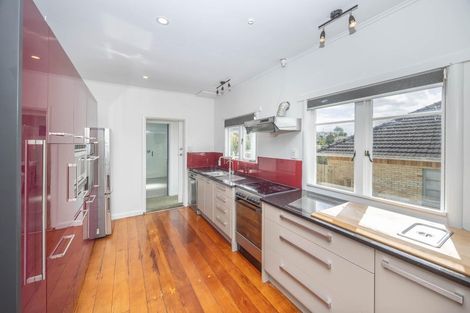 Photo of property in 122 Maeroa Road, Maeroa, Hamilton, 3200