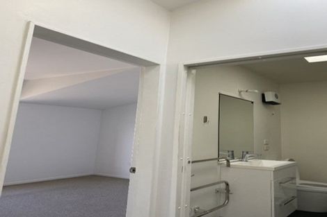 Photo of property in Pirie Street Townhouses, 15/35 Pirie Street, Mount Victoria, Wellington, 6011