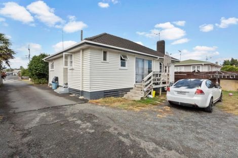 Photo of property in 15 Bruce Avenue, Glenview, Hamilton, 3206