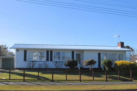 Photo of property in 16 Carlyle Avenue, Chartwell, Hamilton, 3210