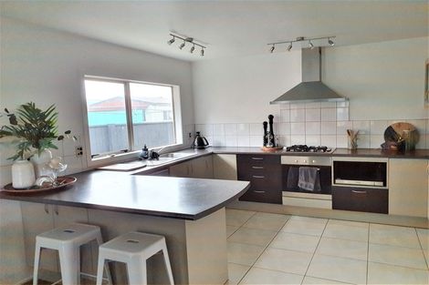 Photo of property in 44 Bell Road, Waiwhetu, Lower Hutt, 5010