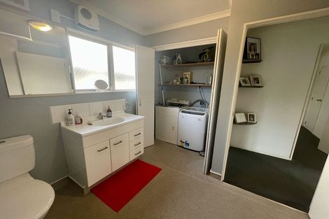 Photo of property in 2/28 Third Avenue, Tauranga, 3110