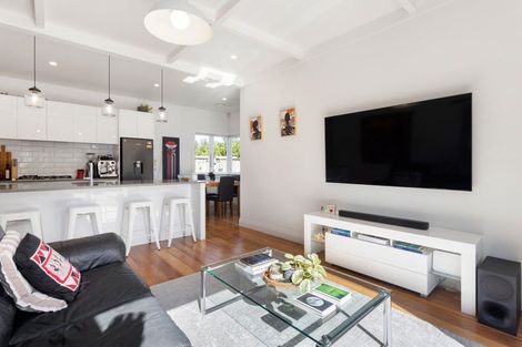 Photo of property in 37 Firth Street, Hamilton East, Hamilton, 3216