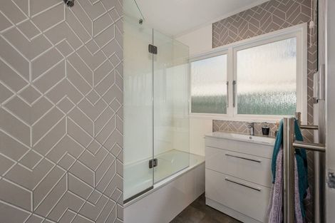 Photo of property in 26 Spinnaker Drive, Whitby, Porirua, 5024