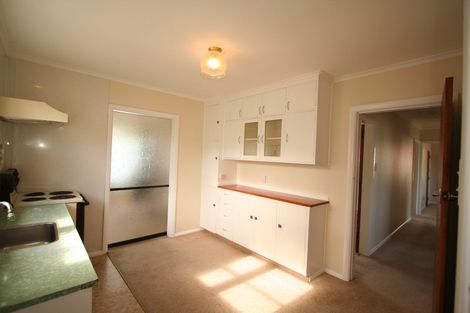 Photo of property in 49 Lyndfield Lane, Newlands, Wellington, 6037