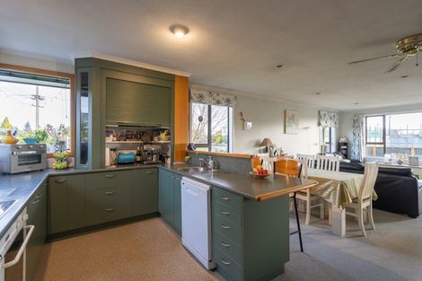 Photo of property in 24 Durham Street, Winton, 9720