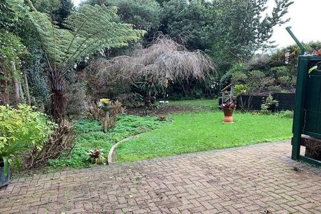 Photo of property in 41 Cron Avenue, Te Atatu South, Auckland, 0610