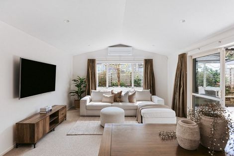 Photo of property in 16 Ellesmere Close, Pyes Pa, Tauranga, 3112