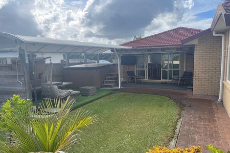 Photo of property in 4 Cinnabar Place, Westgate, Auckland, 0614