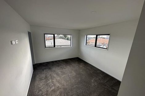 Photo of property in 6 Nagra Lane, Papakura, 2110