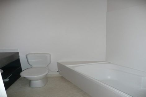 Photo of property in Hume House, 21/152u The Terrace, Wellington Central, Wellington, 6011