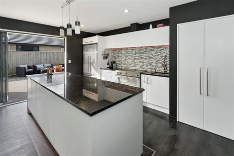 Photo of property in 14 Lancewood Way, Rangiora, 7400