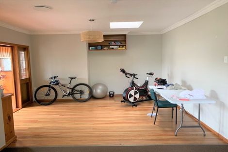 Photo of property in 215 Fox Street, Hamilton East, Hamilton, 3216