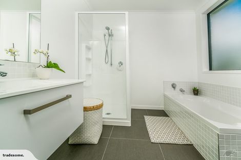 Photo of property in 9 Shannon Lane, Pyes Pa, Tauranga, 3112