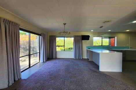 Photo of property in 118b Wairau Road, Oakura, 4314