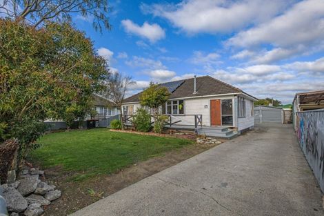Photo of property in 10 Bristol Crescent, Roslyn, Palmerston North, 4414
