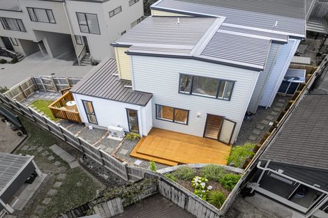 Photo of property in 50d Sandgate Avenue, Botany Downs, Auckland, 2010