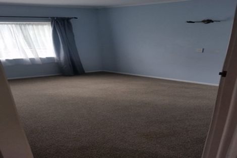 Photo of property in 9 Hill Crescent, Papakura, 2110