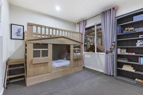 Photo of property in 180c Greenhithe Road, Greenhithe, Auckland, 0632