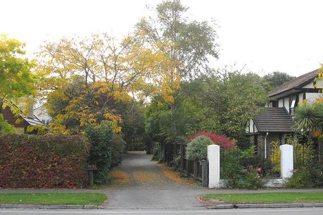 Photo of property in 86a Memorial Avenue, Ilam, Christchurch, 8053