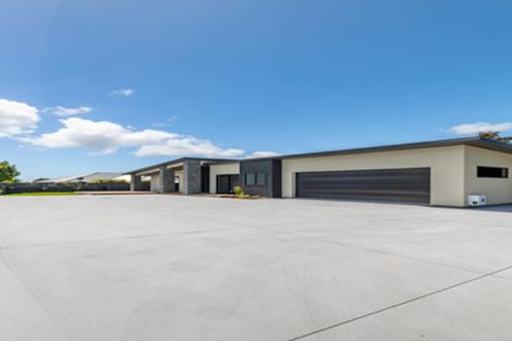 Photo of property in 2 Marsden Place, Hurworth, New Plymouth, 4310