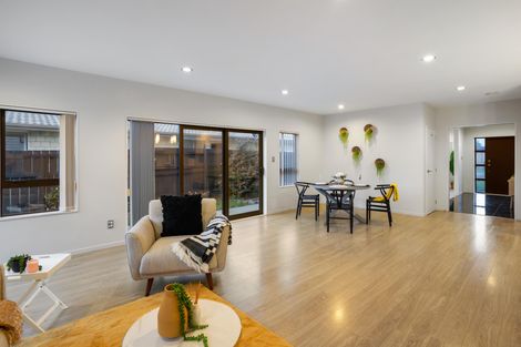 Photo of property in 16 Dalray Avenue, Takanini, 2112