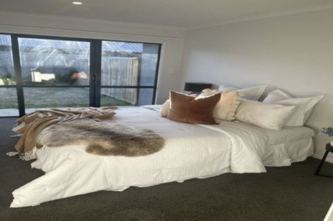 Photo of property in 10 Wheat Street, Jacks Point, Queenstown, 9371