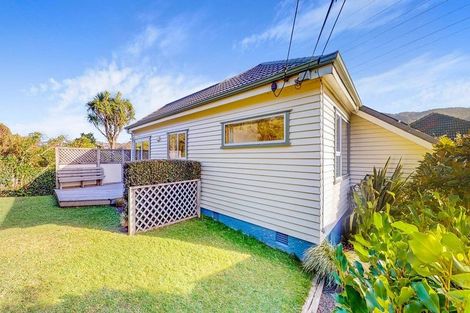 Photo of property in 1 Berkshire Avenue, Wilton, Wellington, 6012