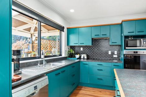 Photo of property in 19 Fincham Road, Raumati Beach, Paraparaumu, 5032