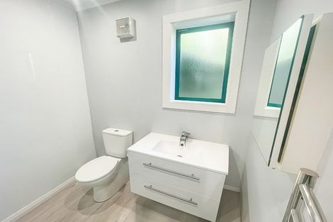 Photo of property in 82 Pembroke Road, Northland, Wellington, 6012